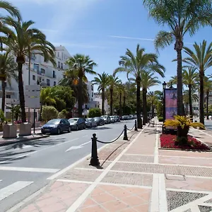 https://puerto-banus-urb-jardines-del-puerto-apartment-for-up-to-6.1costadelsol.com
