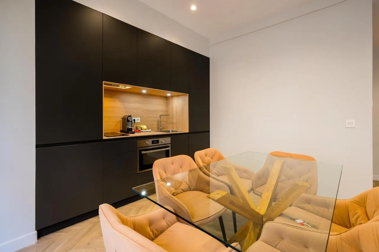 Elegant Apartment - 2 Bd 1 Bth - Center Sevilla Spain