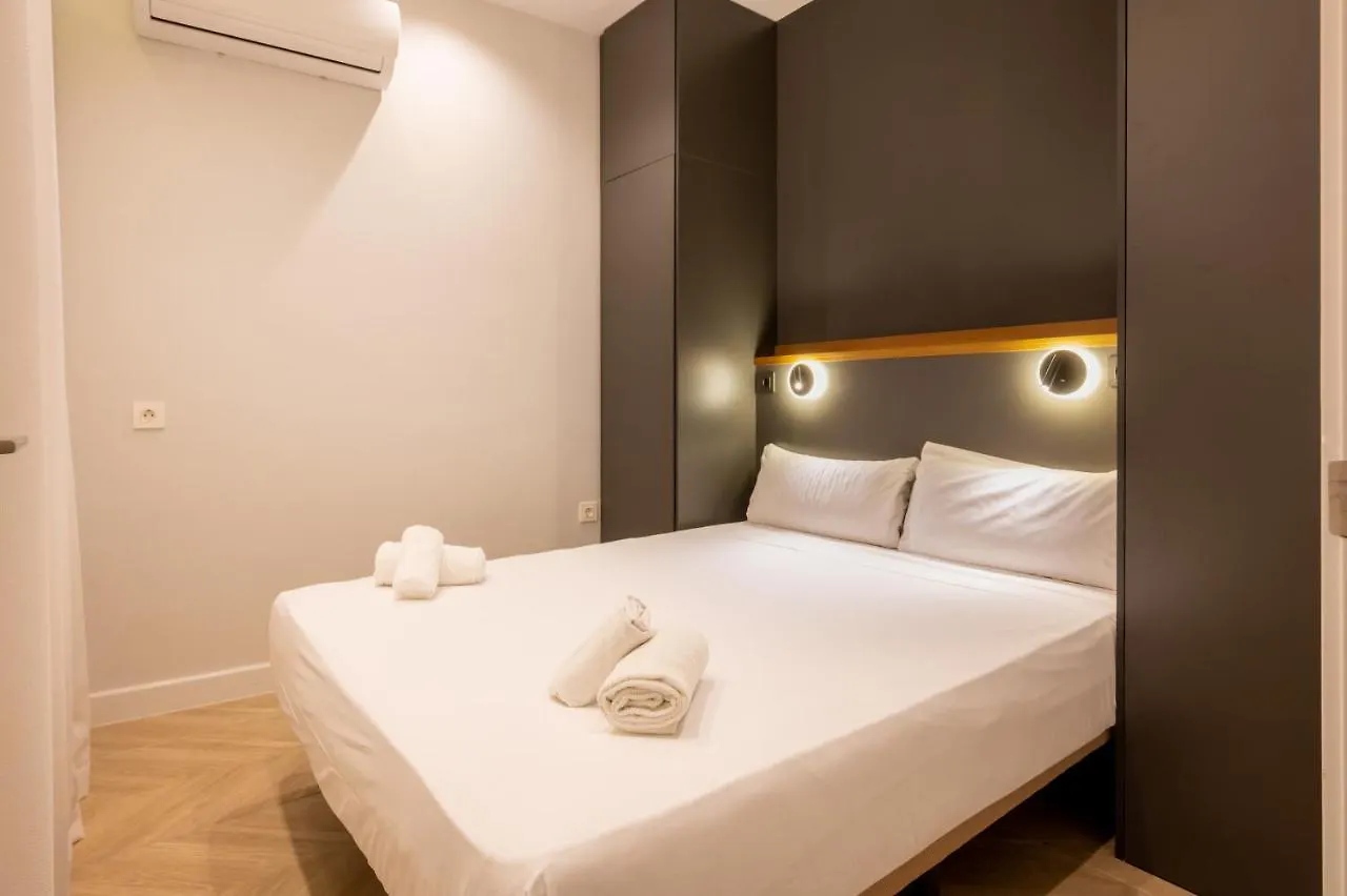 Elegant Apartment - 2 Bd 1 Bth - Center Sevilla  Seville