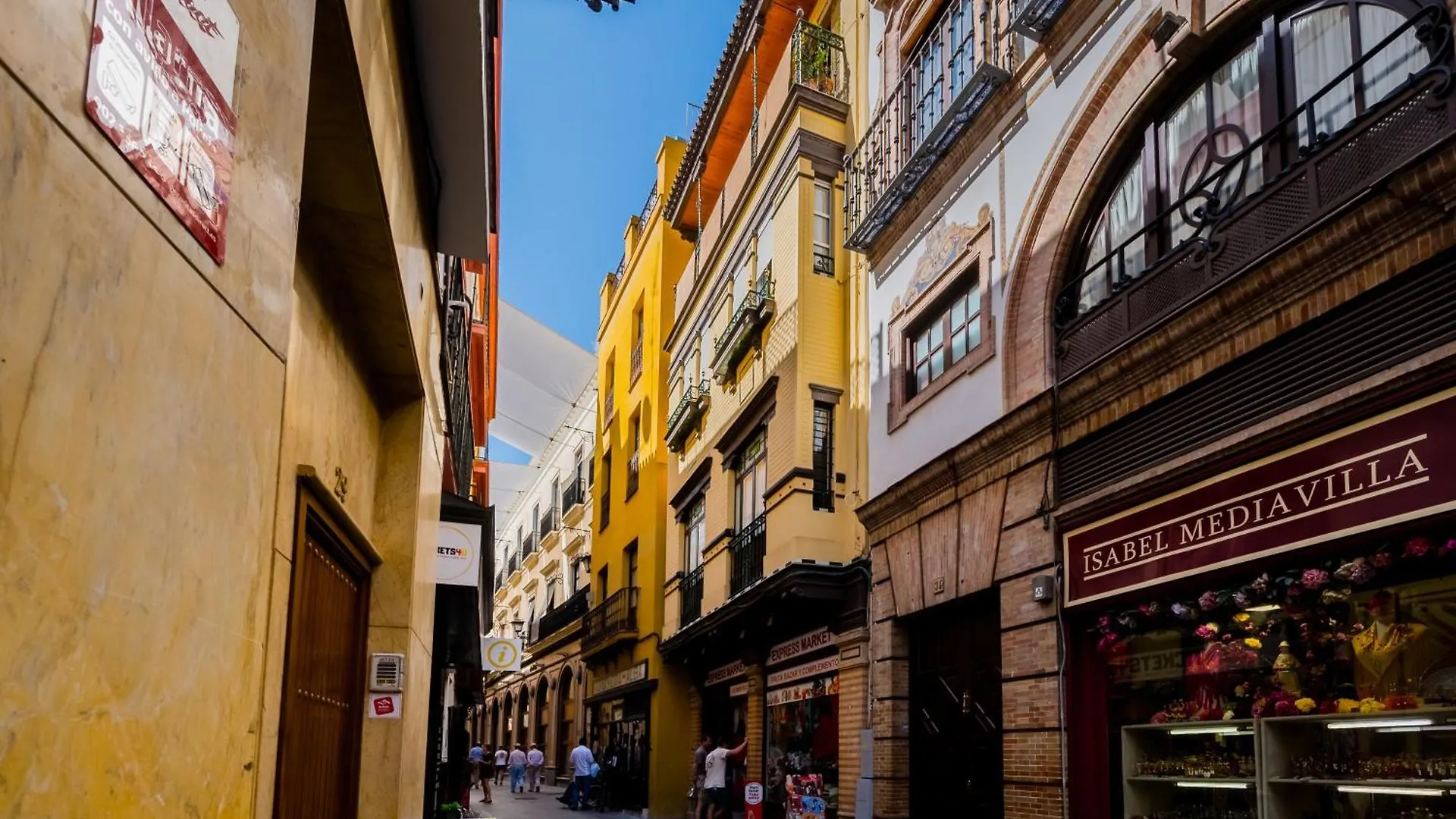 Elegant Apartment - 2 Bd 1 Bth - Center Sevilla Spain