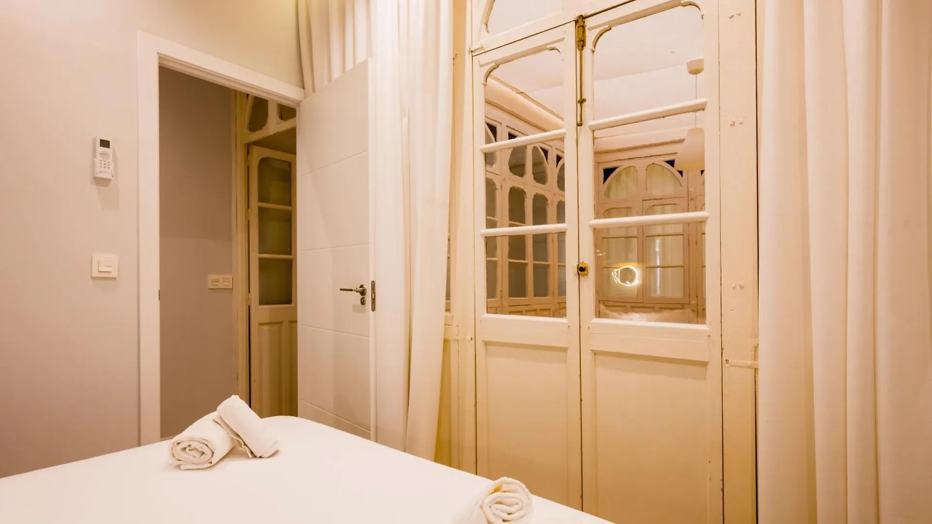 Elegant Apartment - 2 Bd 1 Bth - Center Sevilla